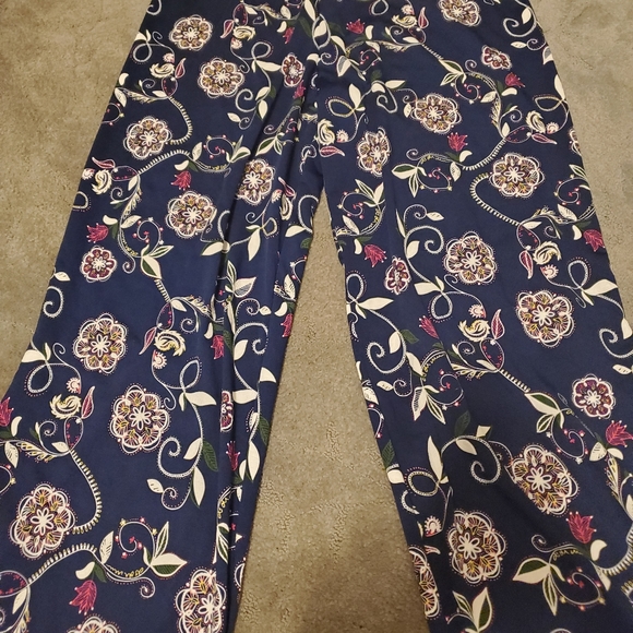 Flowy Pants - Picture 1 of 3